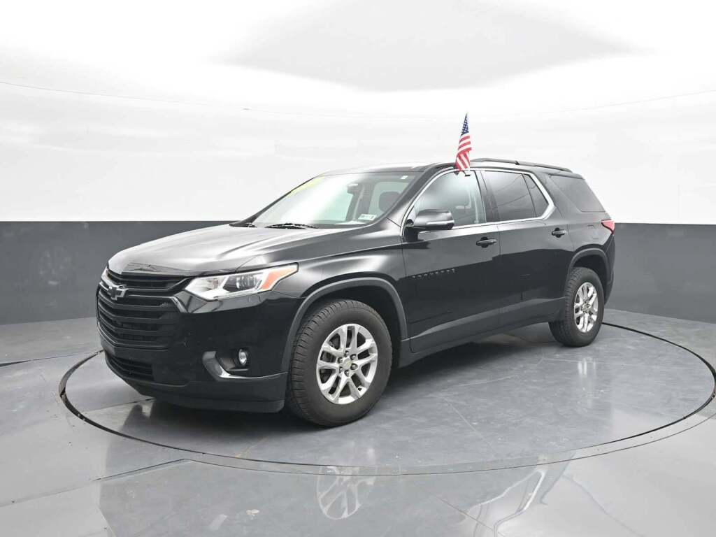 2020 Chevrolet Traverse AWD LT Cloth