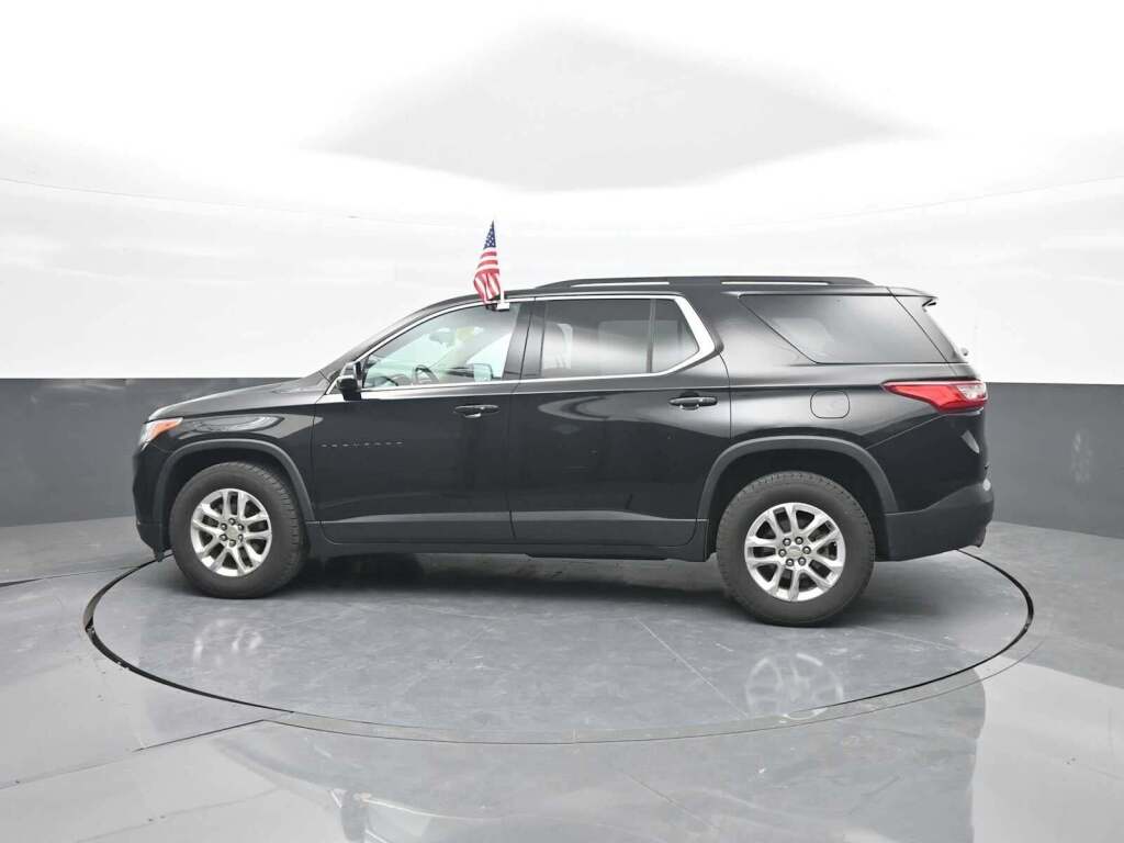 2020 Chevrolet Traverse AWD LT Cloth