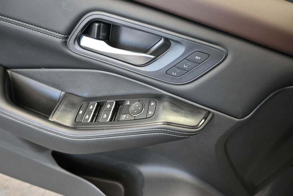 2023 Nissan Rogue SL Intelligent AWD