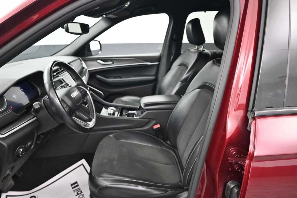 2022 Jeep Grand Cherokee Altitude 4x4