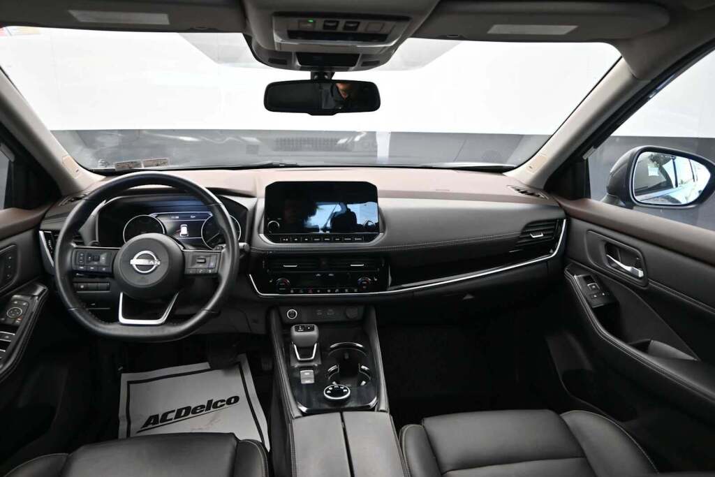 2023 Nissan Rogue SL Intelligent AWD
