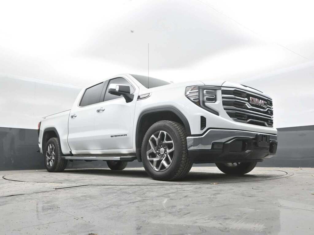 2023 GMC Sierra 1500 SLT