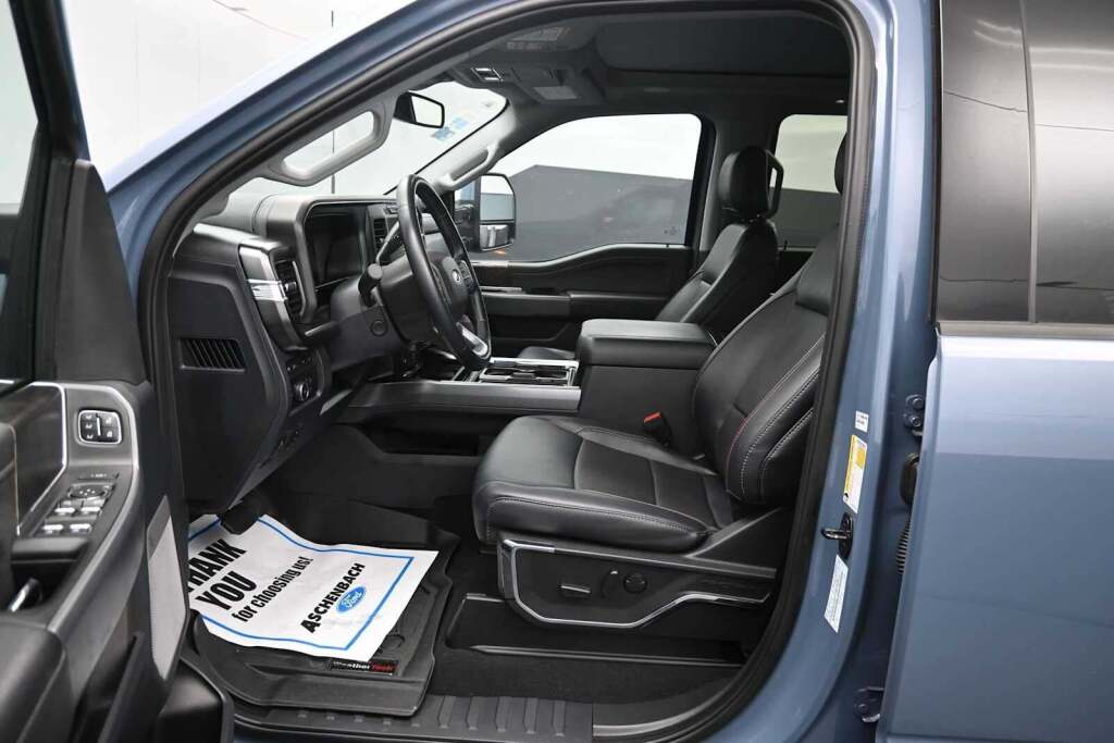 2023 Ford F-250 Super Duty LARIAT