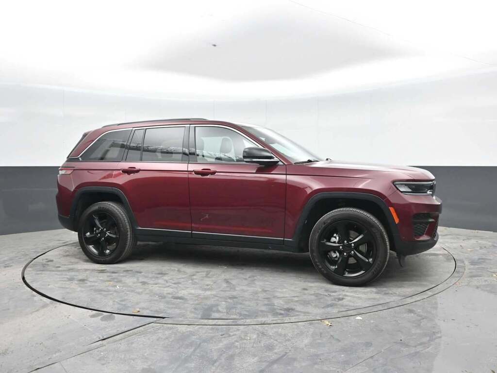 2022 Jeep Grand Cherokee Altitude 4x4