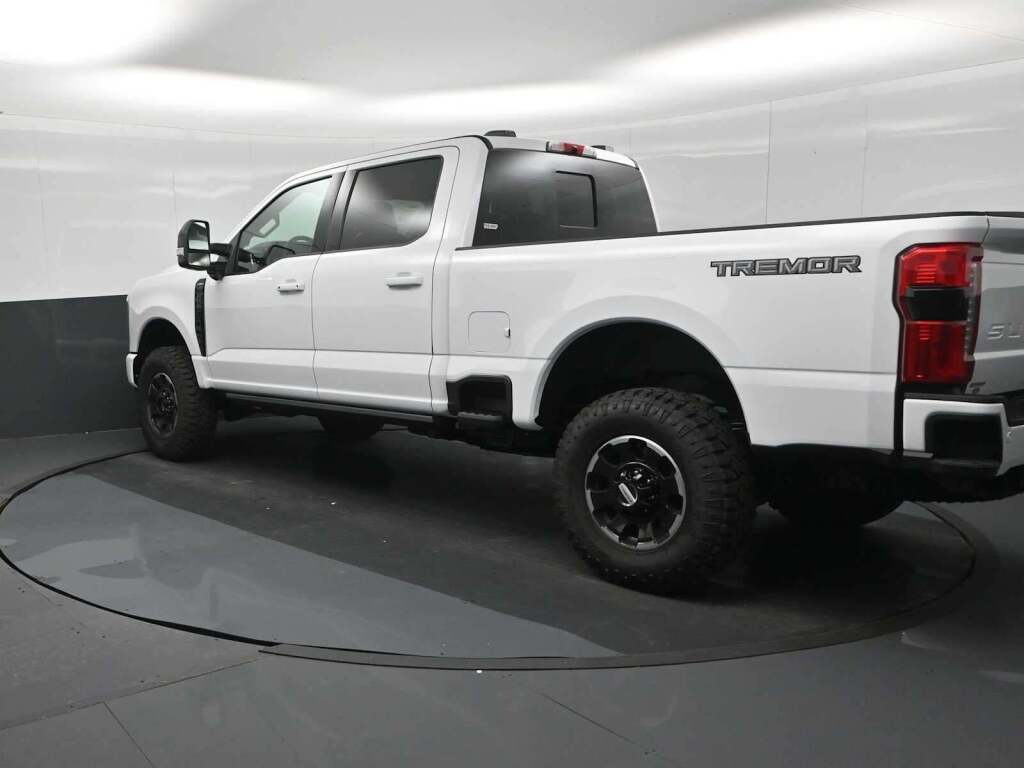 2026 Ford F-250 Super Duty LARIAT