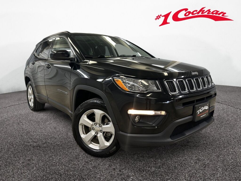 Diamond Black Crystal Pearlcoat 2018 Jeep Compass SUV / Crossover Four-Wheel Drive 9-Speed Automatic