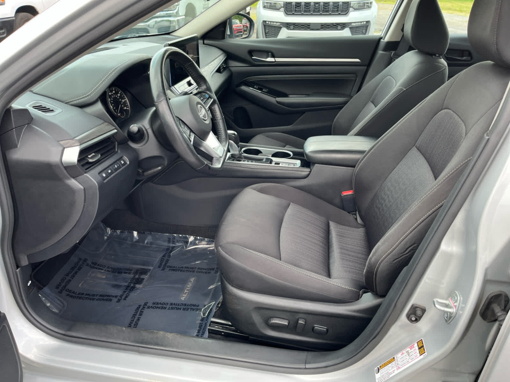 2023 Nissan Altima SV FWD