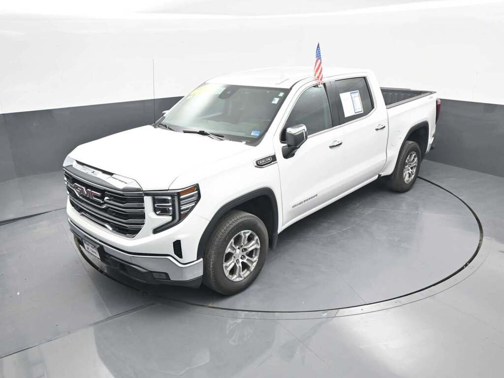 2024 GMC Sierra 1500 SLT