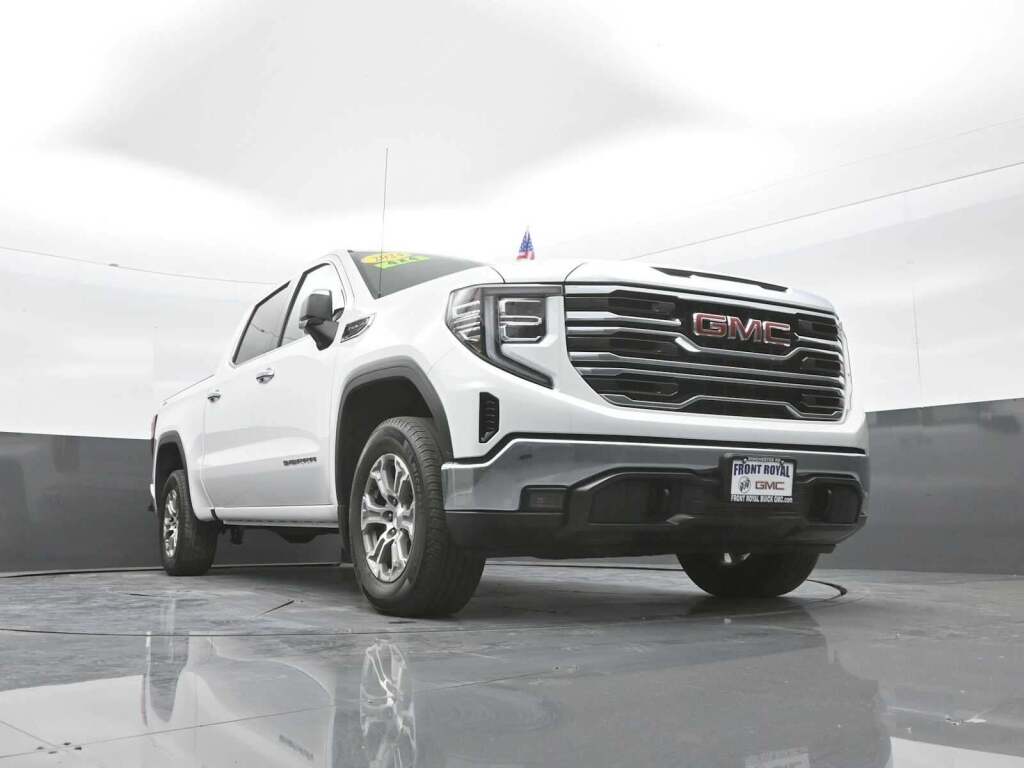 2024 GMC Sierra 1500 SLT