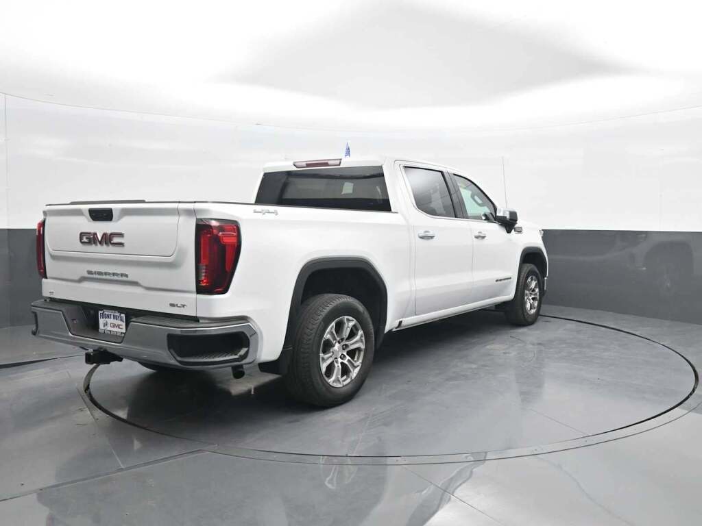 2024 GMC Sierra 1500 SLT