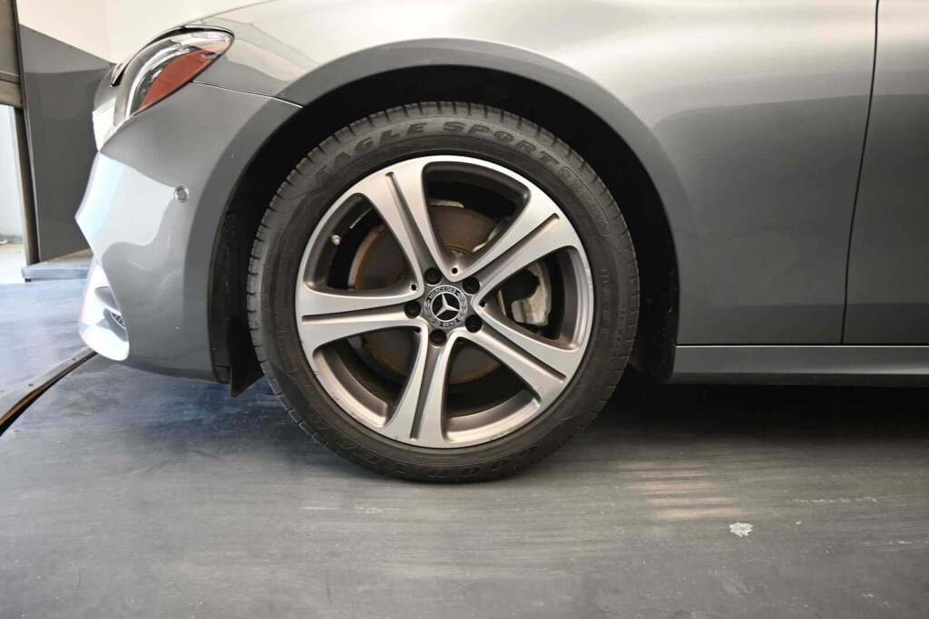2019 Mercedes-Benz E 300 4MATIC