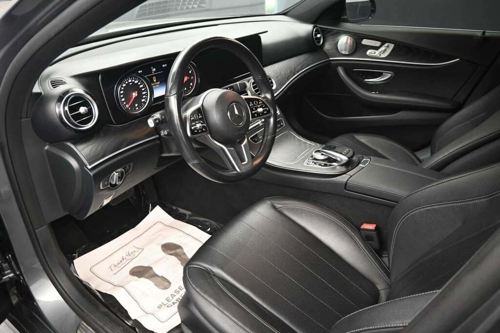 2019 Mercedes-Benz E 300 4MATIC
