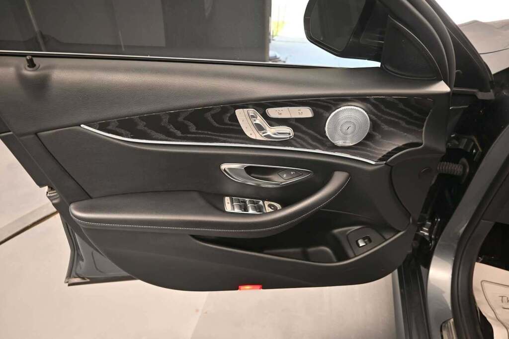 2019 Mercedes-Benz E 300 4MATIC