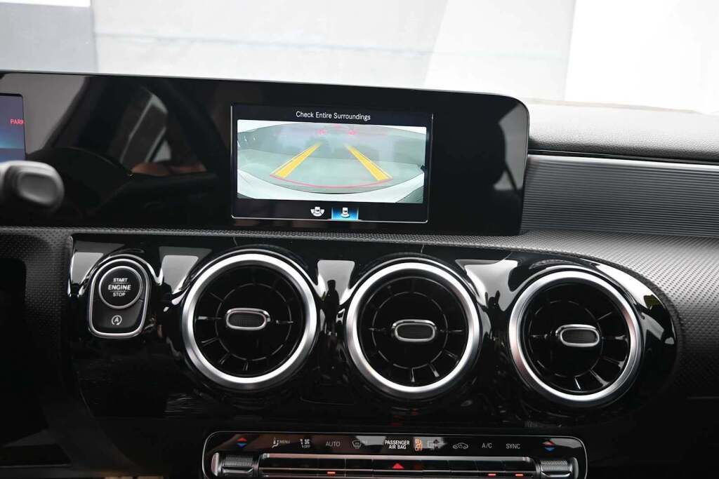 2020 Mercedes-Benz A 220 