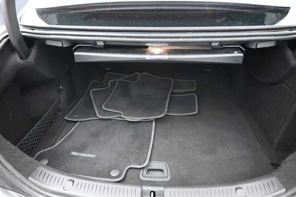 2019 Mercedes-Benz E 300 4MATIC
