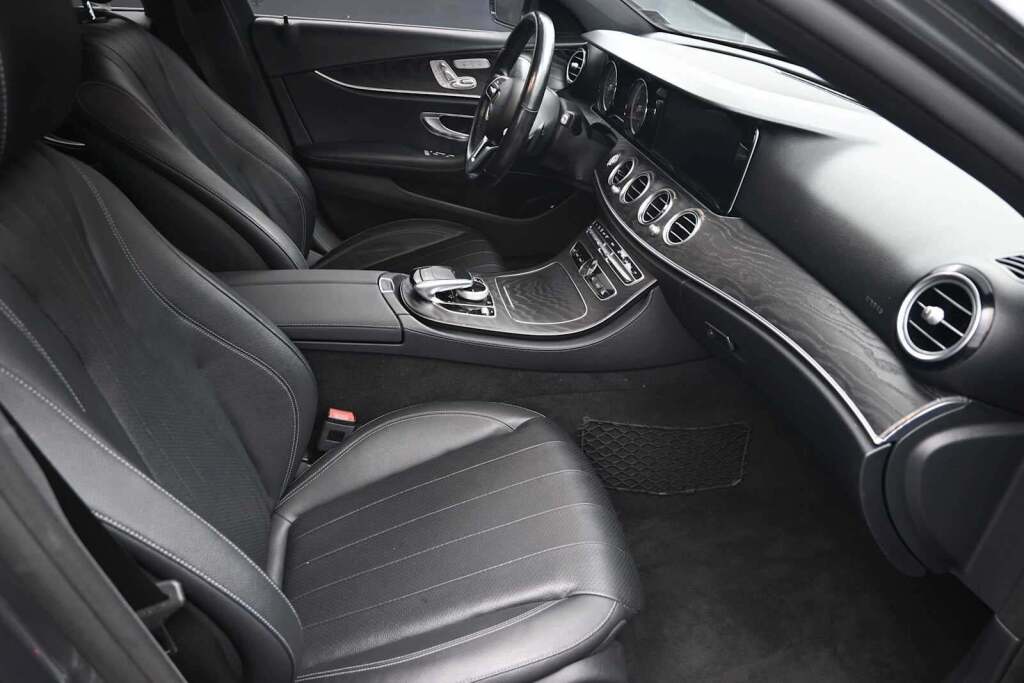 2019 Mercedes-Benz E 300 4MATIC