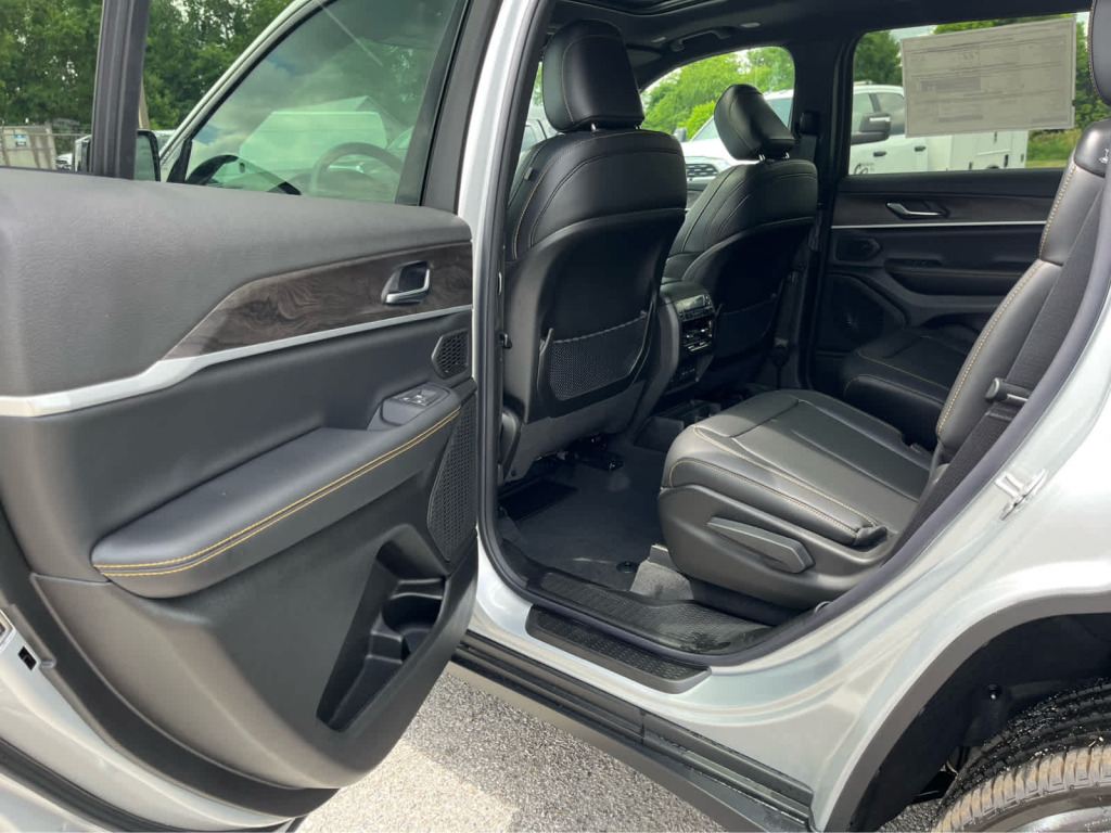 2026 Jeep Grand Cherokee L 85th Anniversary Edition 4x4