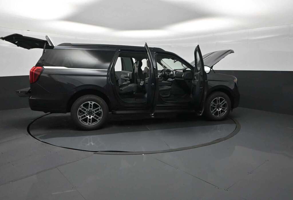2026 Ford Expedition Max Active MAX