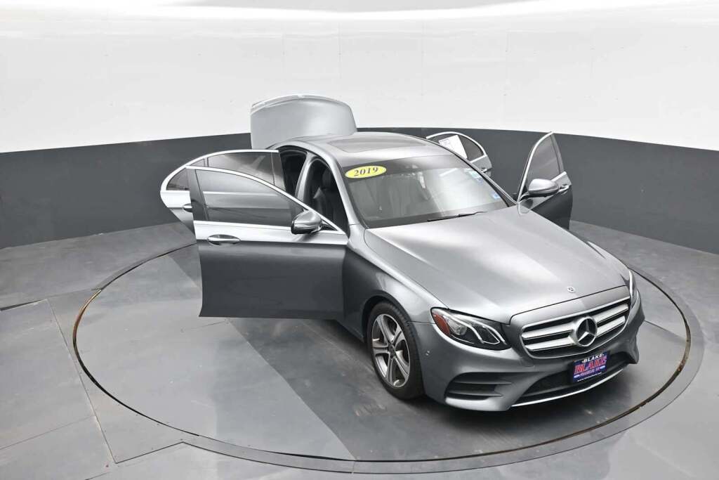 2019 Mercedes-Benz E 300 4MATIC