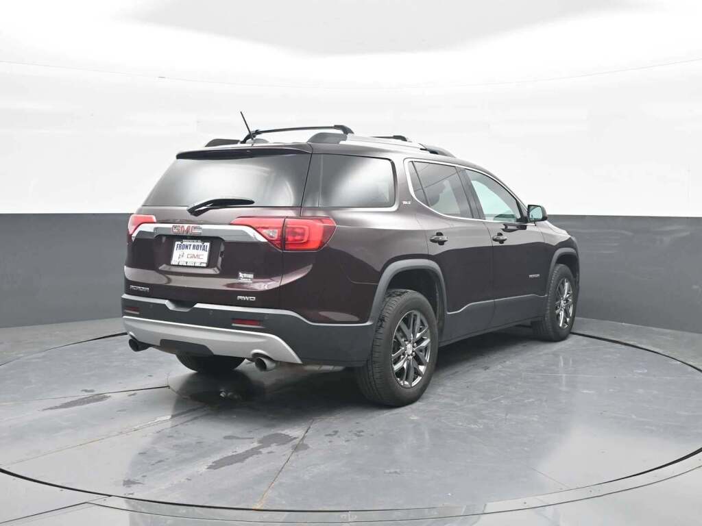 2017 GMC Acadia SLT-1