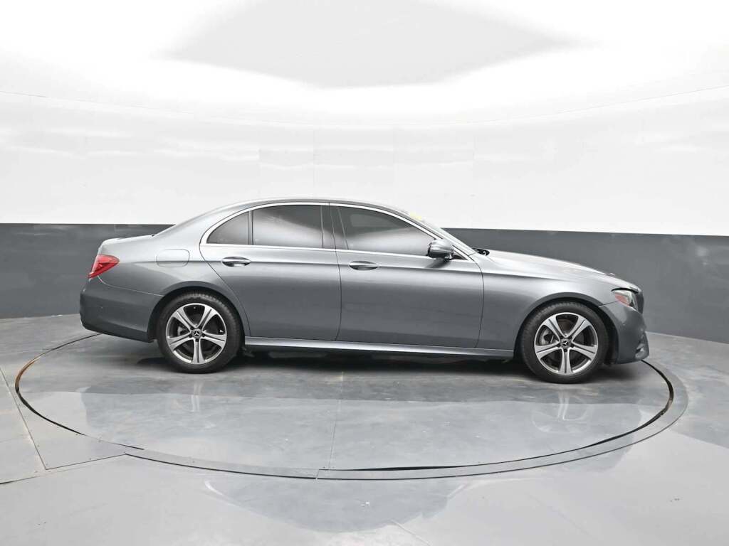 2019 Mercedes-Benz E 300 4MATIC