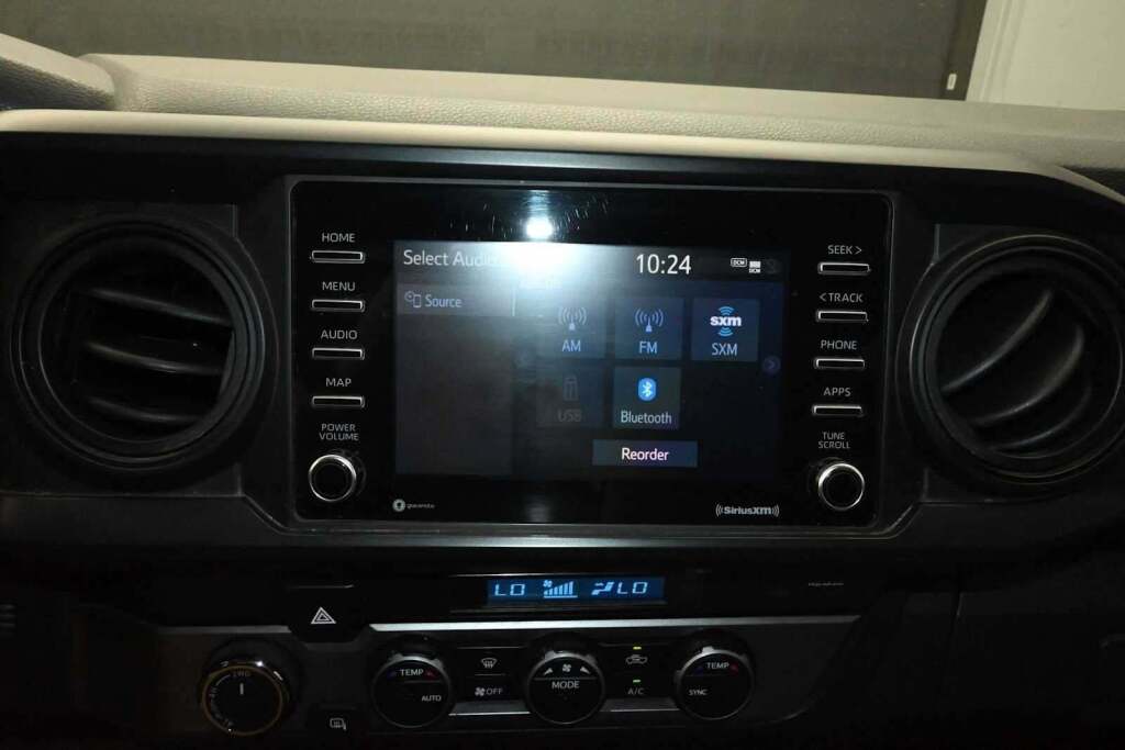 2022 Toyota Tacoma SR V6
