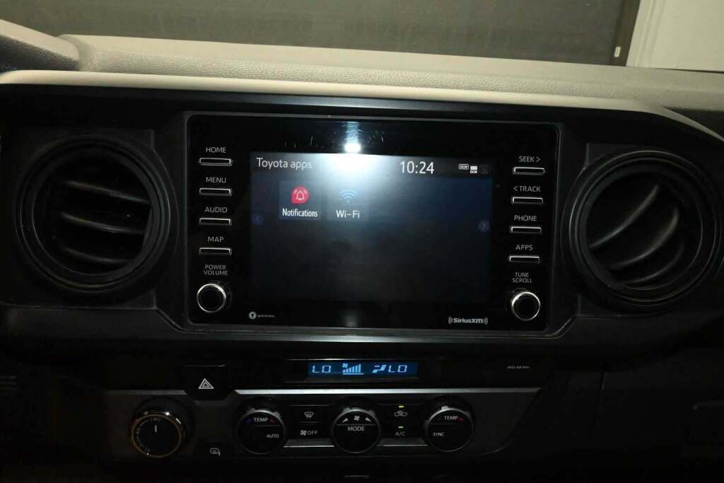 2022 Toyota Tacoma SR V6