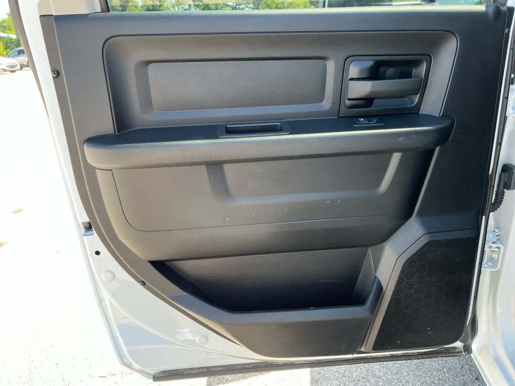 2022 Ram 1500 Classic Tradesman Crew Cab 4x4 5'7" Box
