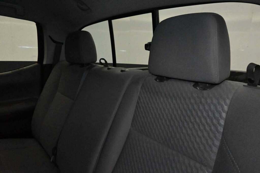 2022 Toyota Tacoma SR V6
