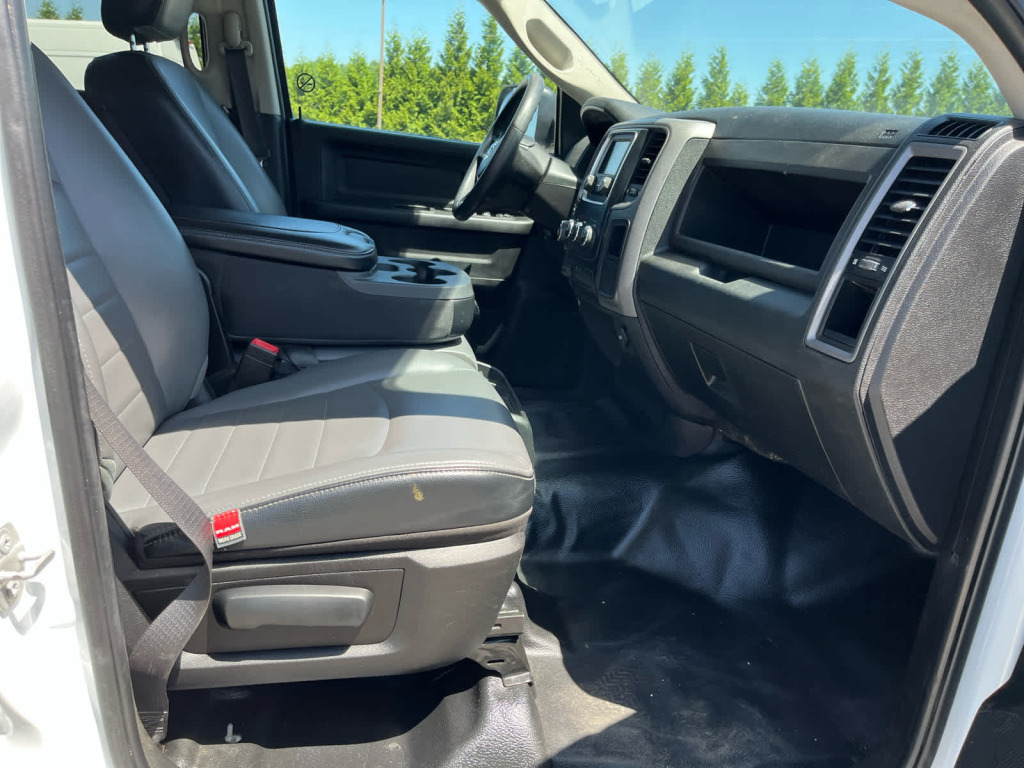 2022 Ram 1500 Classic Tradesman Crew Cab 4x4 5'7" Box
