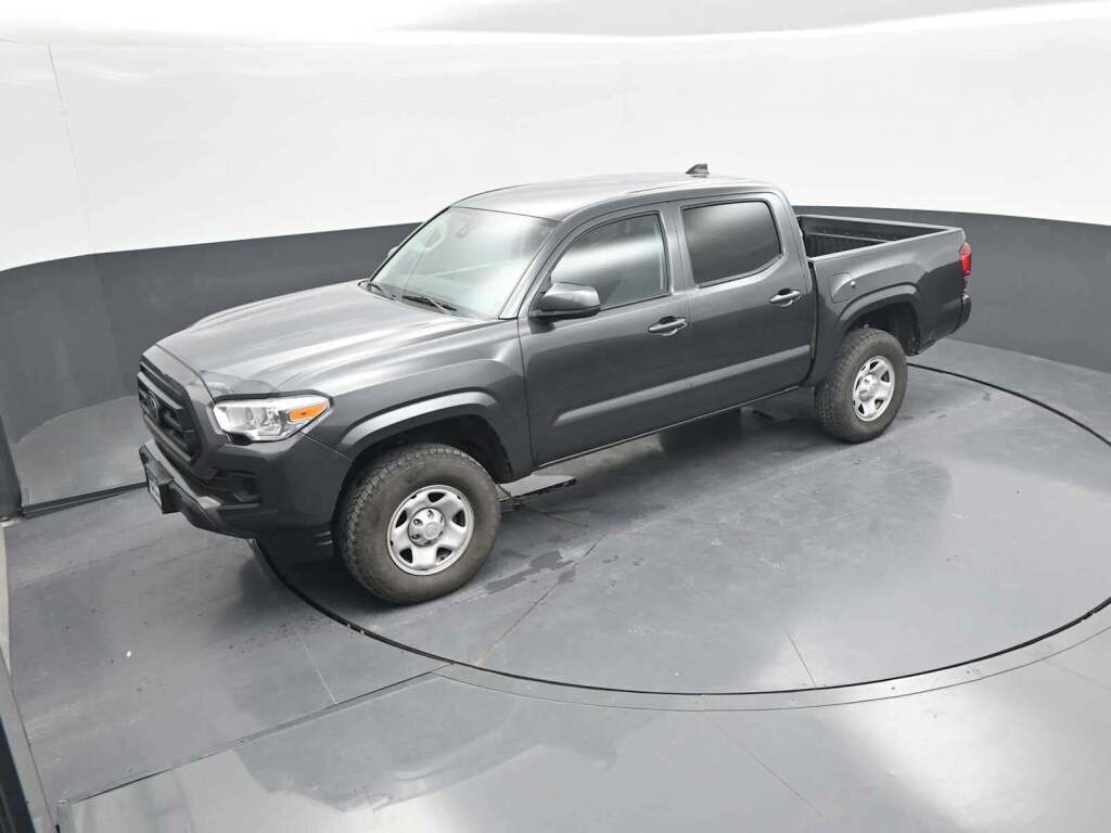 2022 Toyota Tacoma SR V6