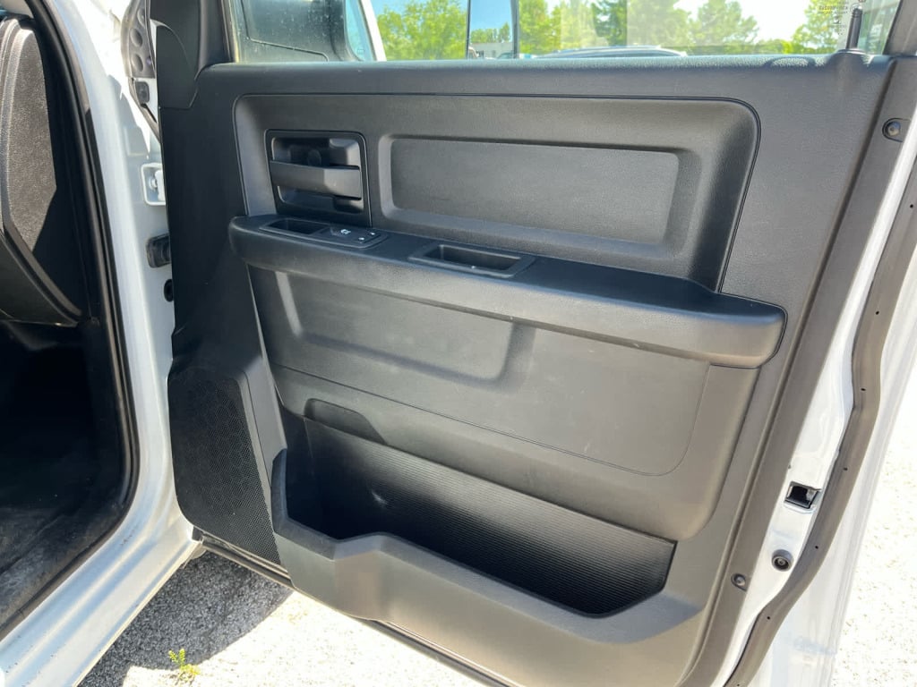 2022 Ram 1500 Classic Tradesman Crew Cab 4x4 5'7" Box