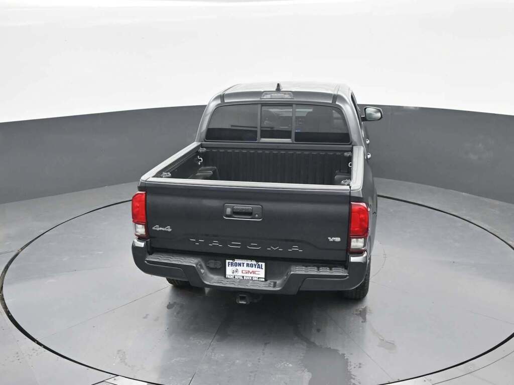 2022 Toyota Tacoma SR V6