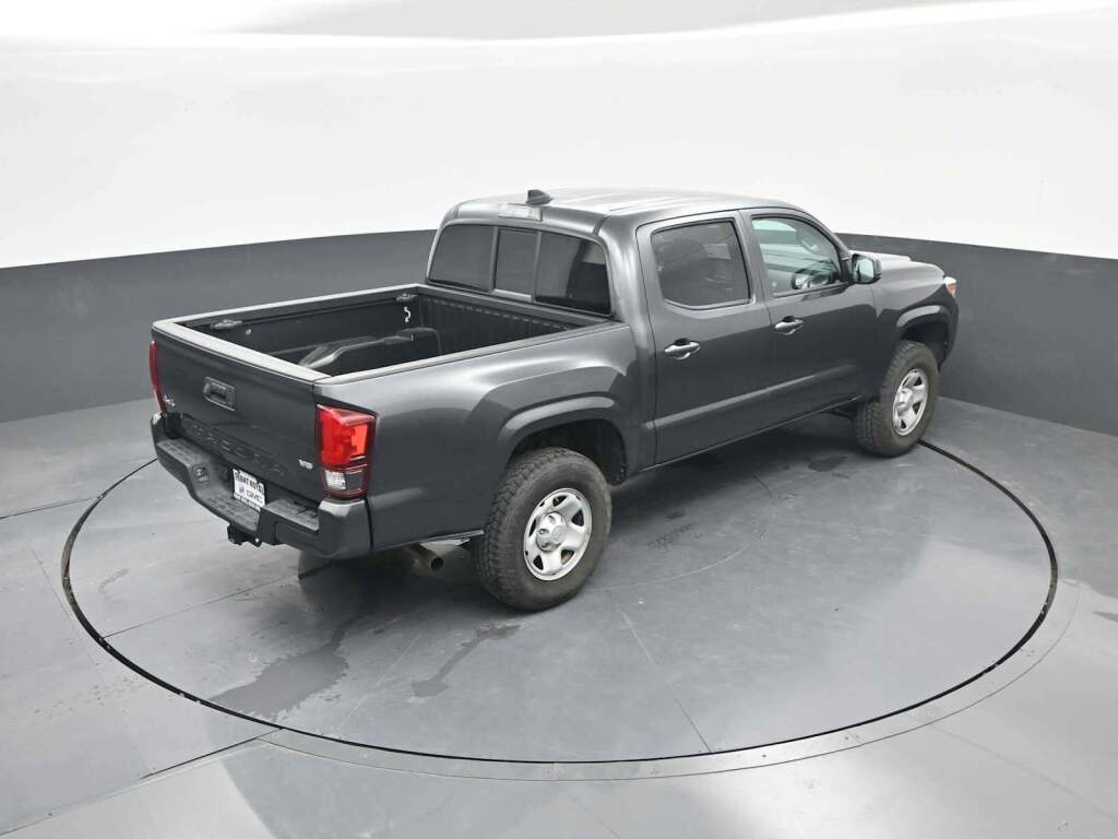 2022 Toyota Tacoma SR V6