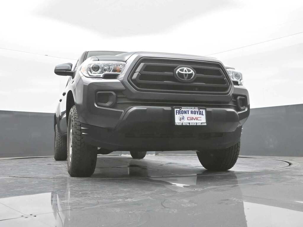 2022 Toyota Tacoma SR V6