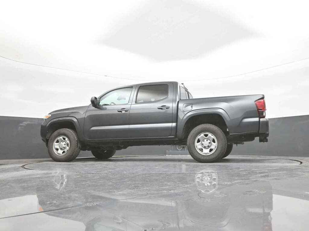 2022 Toyota Tacoma SR V6