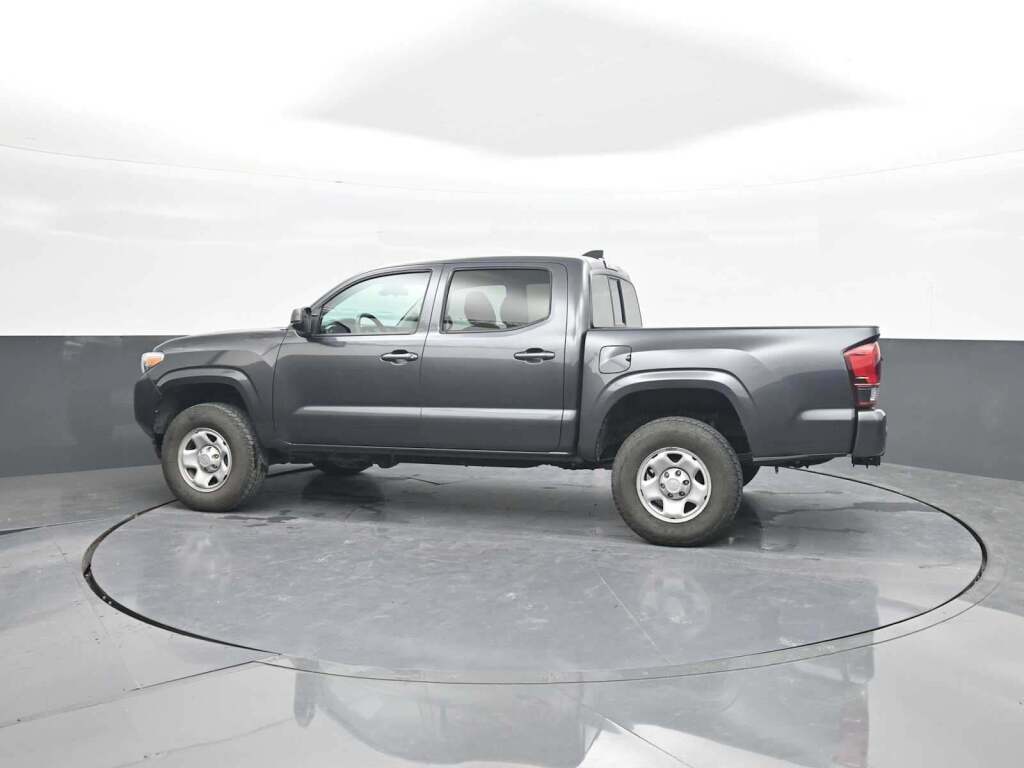 2022 Toyota Tacoma SR V6