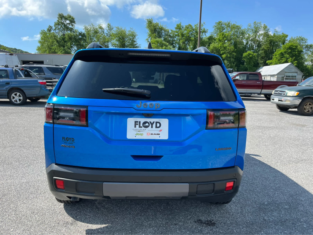 2026 Jeep Cherokee Laredo 4x4