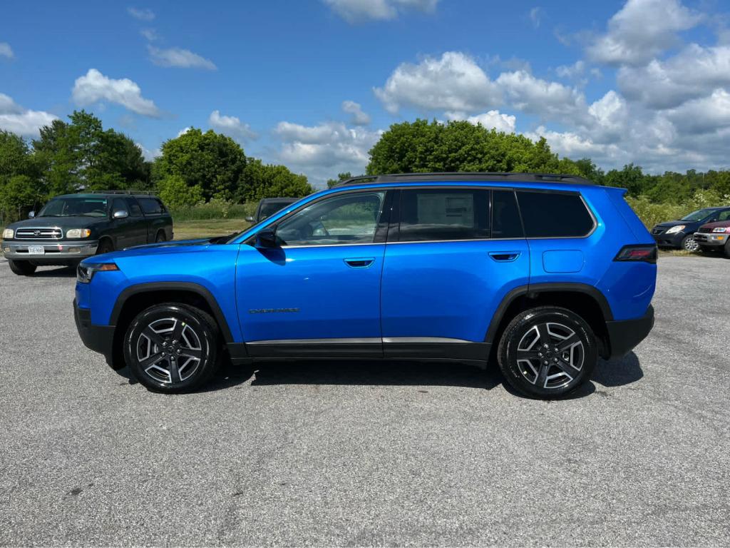 2026 Jeep Cherokee Laredo 4x4
