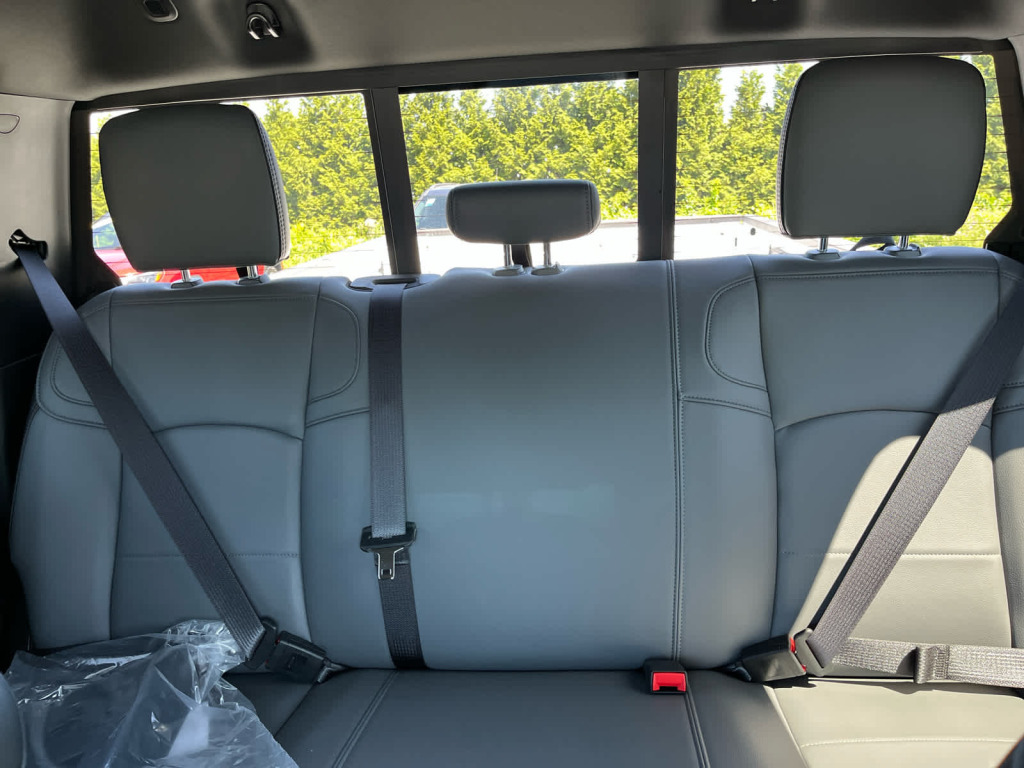 2026 Ram 2500 Tradesman Crew Cab 4x4 8' Box