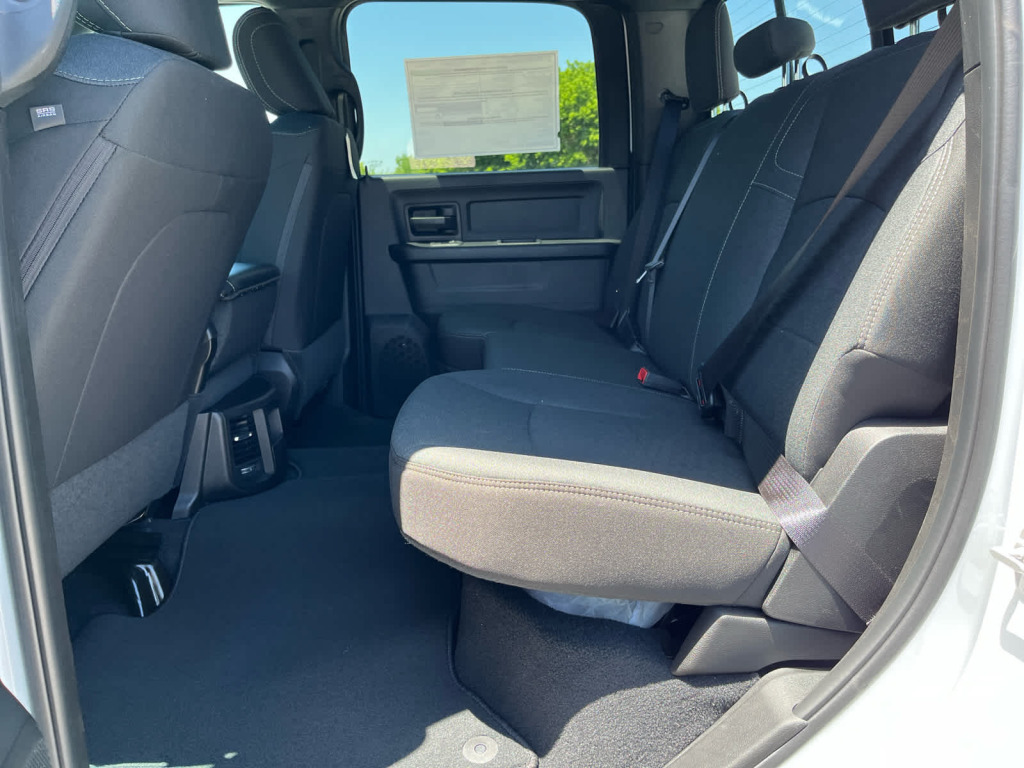 2026 Ram 3500 Tradesman Crew Cab 4x4 6'4" Box