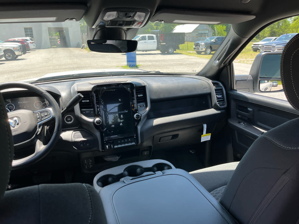 2026 Ram 3500 Tradesman Crew Cab 4x4 6'4" Box