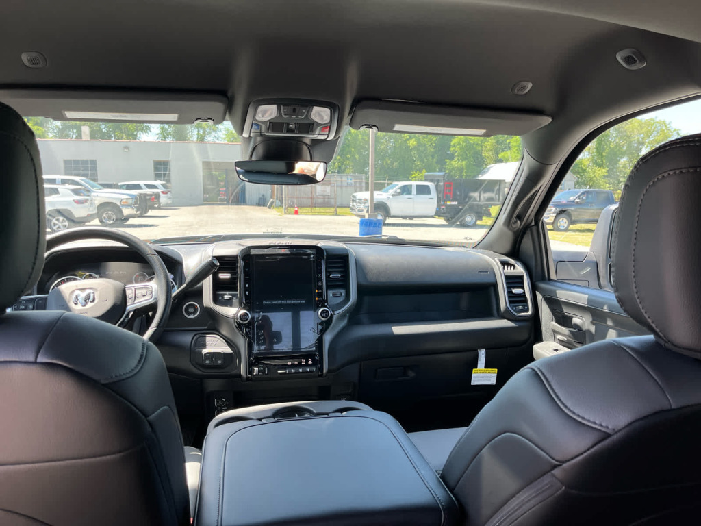 2026 Ram 2500 Tradesman Crew Cab 4x4 8' Box