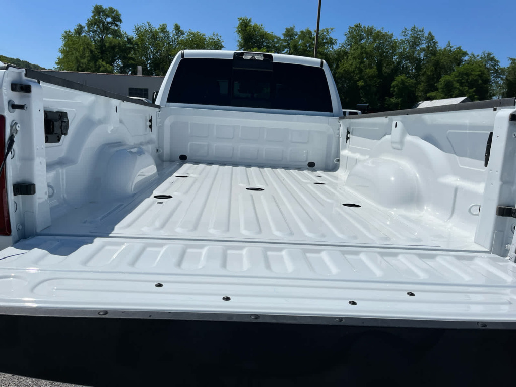 2026 Ram 2500 Tradesman Crew Cab 4x4 8' Box