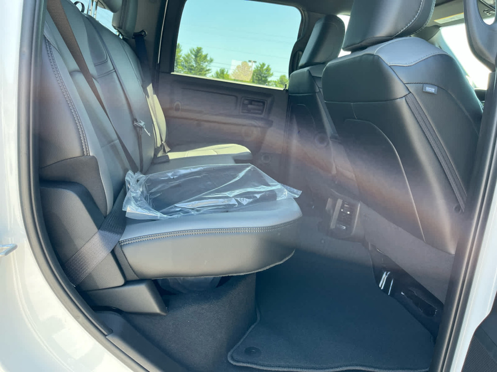 2026 Ram 2500 Tradesman Crew Cab 4x4 8' Box