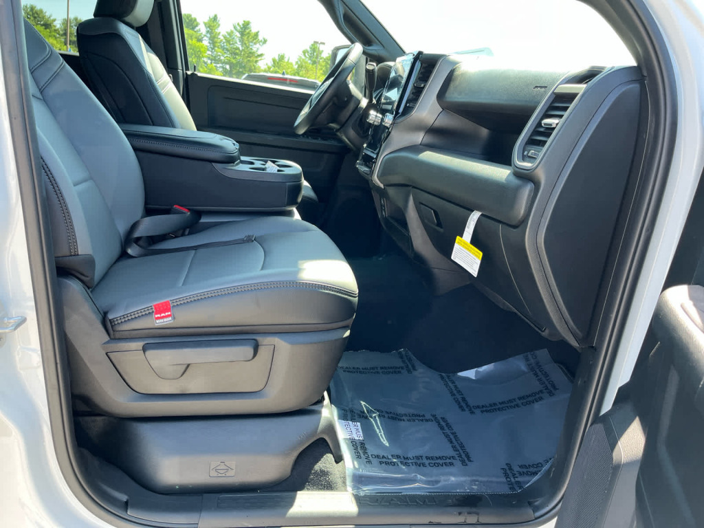 2026 Ram 2500 Tradesman Crew Cab 4x4 8' Box