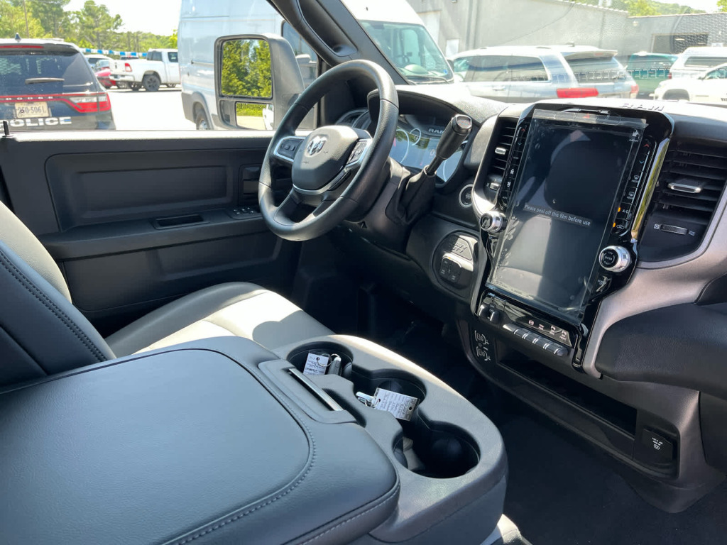 2026 Ram 2500 Tradesman Crew Cab 4x4 8' Box