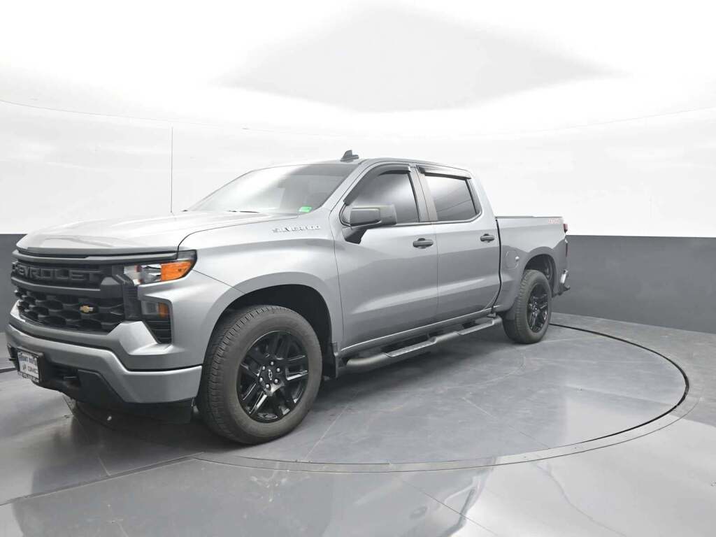 2024 Chevrolet Silverado 1500 Custom
