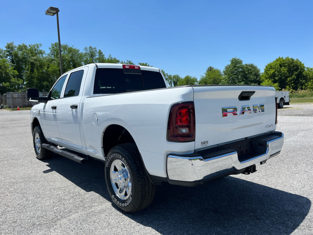 2026 Ram 3500 Tradesman Crew Cab 4x4 6'4" Box