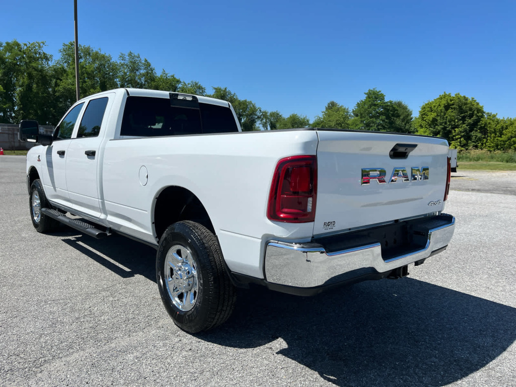 2026 Ram 2500 Tradesman Crew Cab 4x4 8' Box